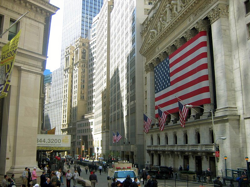 Wall Street menunggu kebijakan The Fed Rabu depan 1 wall street new york