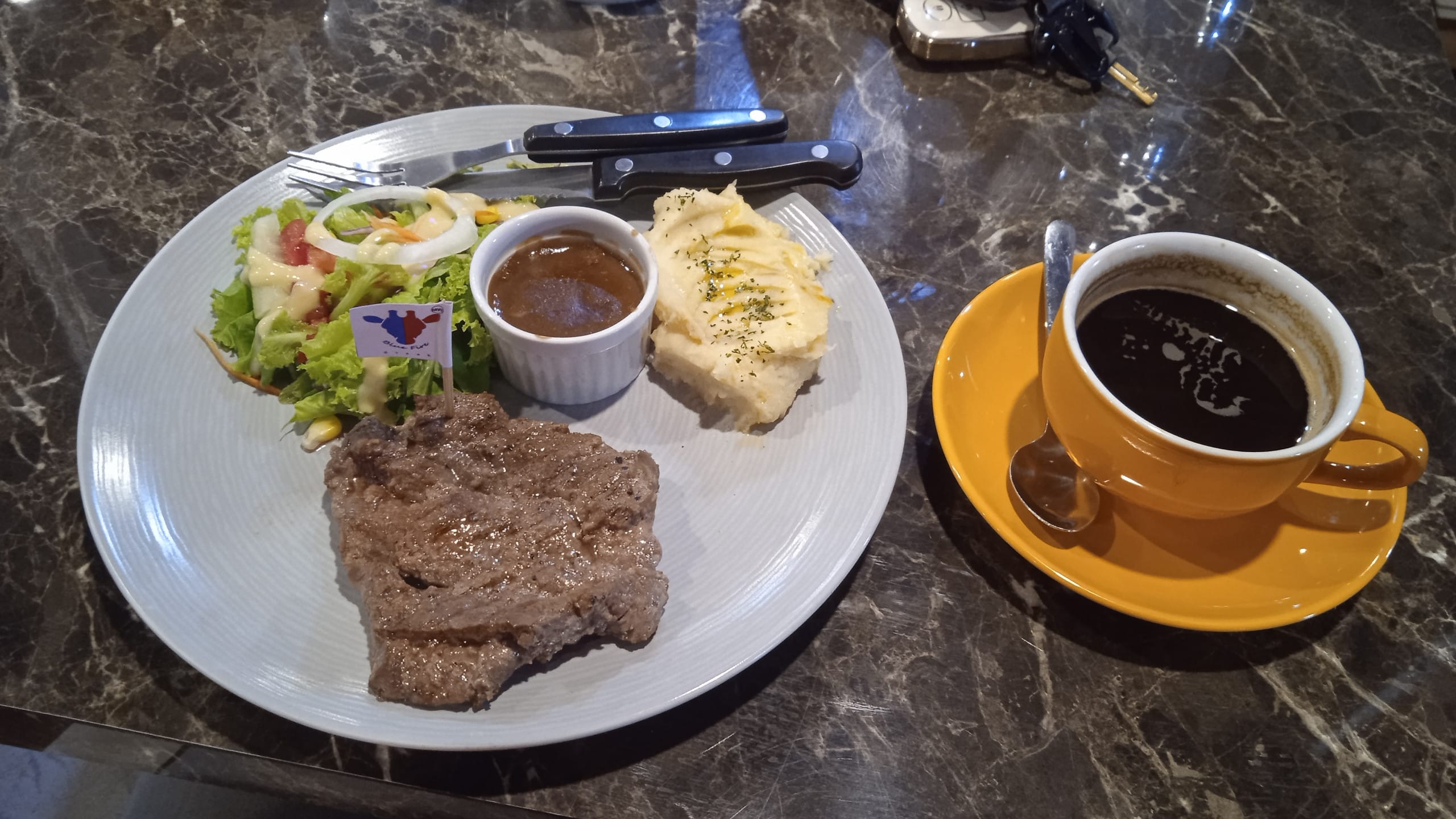Nikmati Sensasi Kuliner di Blue Fire Steak Caman Jatibening: Steak Terlezat di Bekasi 1 Blue Fire Steak Caman
