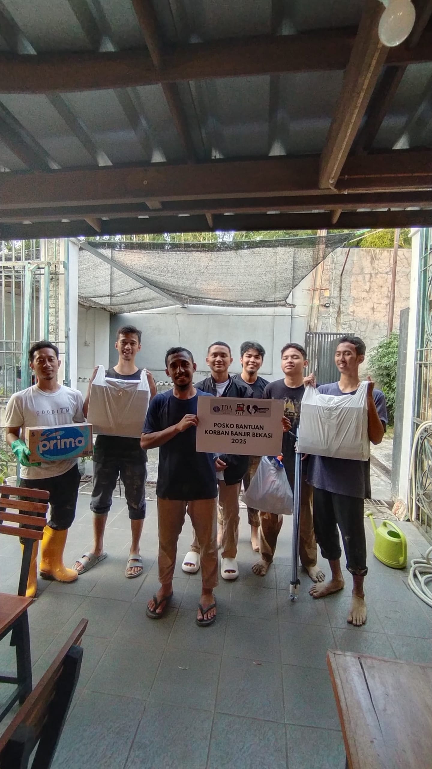 Penyaluran Donasi Korban Banjir Bekasi Bersama TDA Bekasi di Lokasi Terdampak Banjir Bekasi 16 donasi korban banjir bekasi