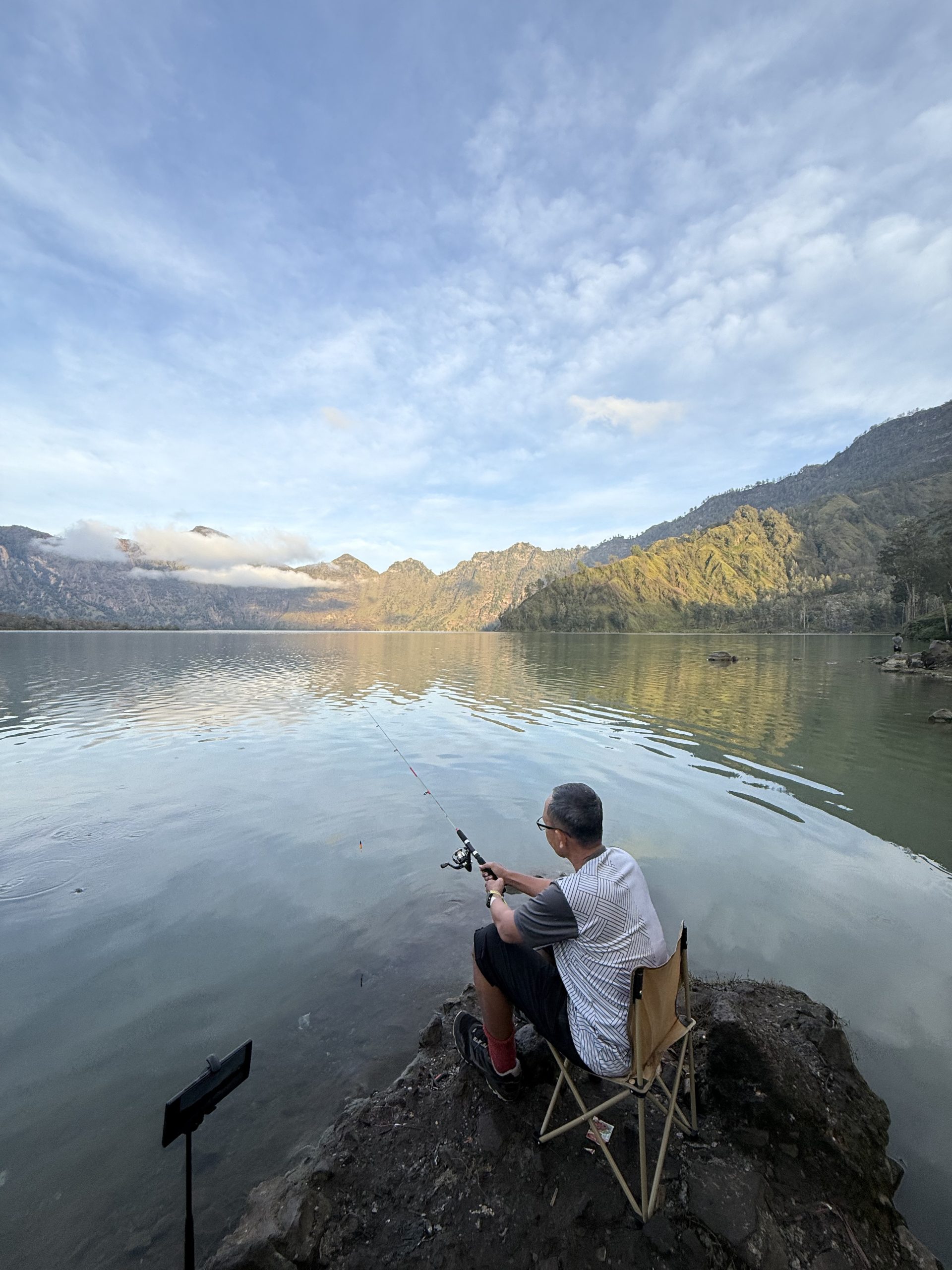 Menyelami Keindahan Danau Segara Anak dalam Perjalanan Dari Pelawangan Rinjani #4 18 Danau Segara Anak