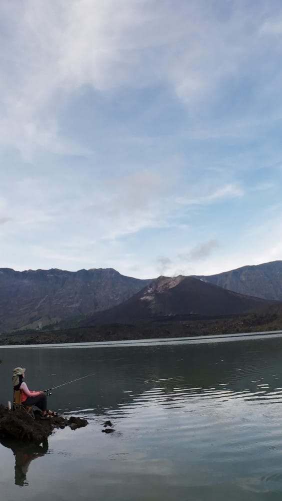 Menyelami Keindahan Danau Segara Anak dalam Perjalanan Dari Pelawangan Rinjani #4 21 Danau Segara Anak