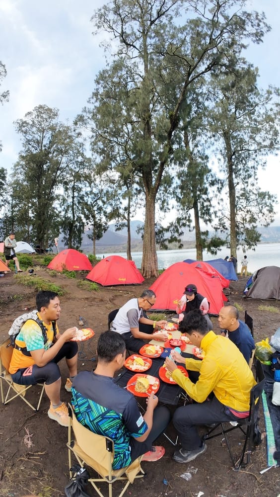 Menyelami Keindahan Danau Segara Anak dalam Perjalanan Dari Pelawangan Rinjani #4 19 Danau Segara Anak
