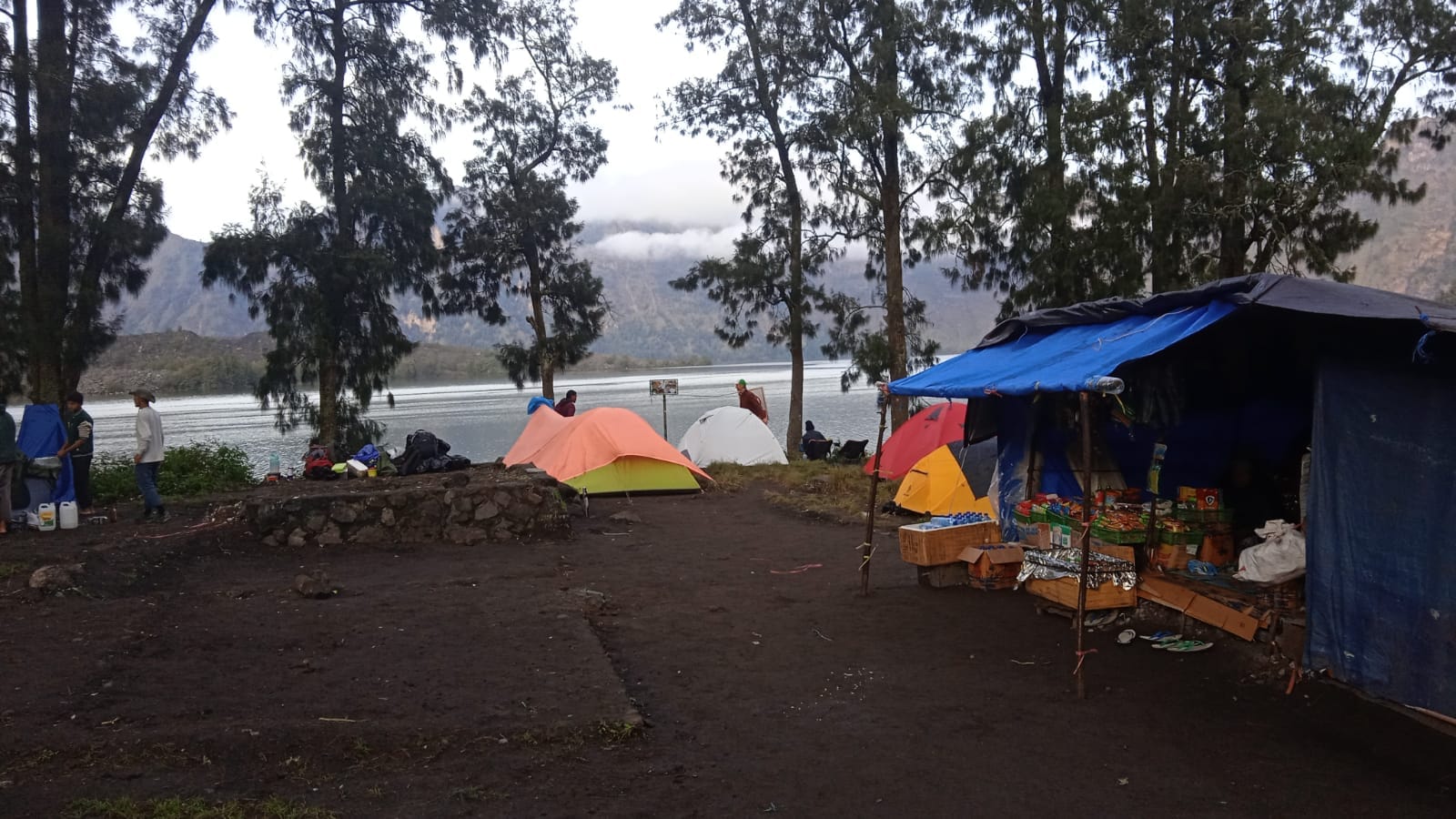 Menyelami Keindahan Danau Segara Anak dalam Perjalanan Dari Pelawangan Rinjani #4 17 Danau Segara Anak
