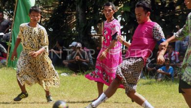 Warga Berduyun-duyun Nikmati Makan Gratis di Pesta Rakyat HUT ke-80 RI di Monas 17 Maybank Marathon 2024