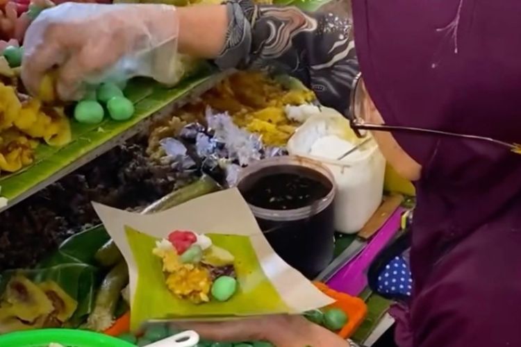 Lenjongan: Rasa Tradisional yang Abadi di Pasar Gede Solo 1