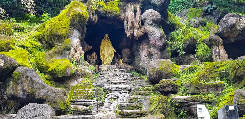 Gua Maria Sendang Ratu